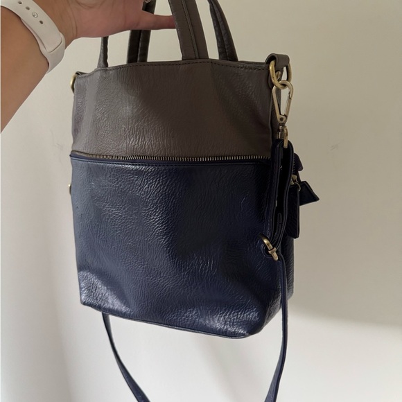 Free People Handbags - Vintage Free People Brown and Navy Tote